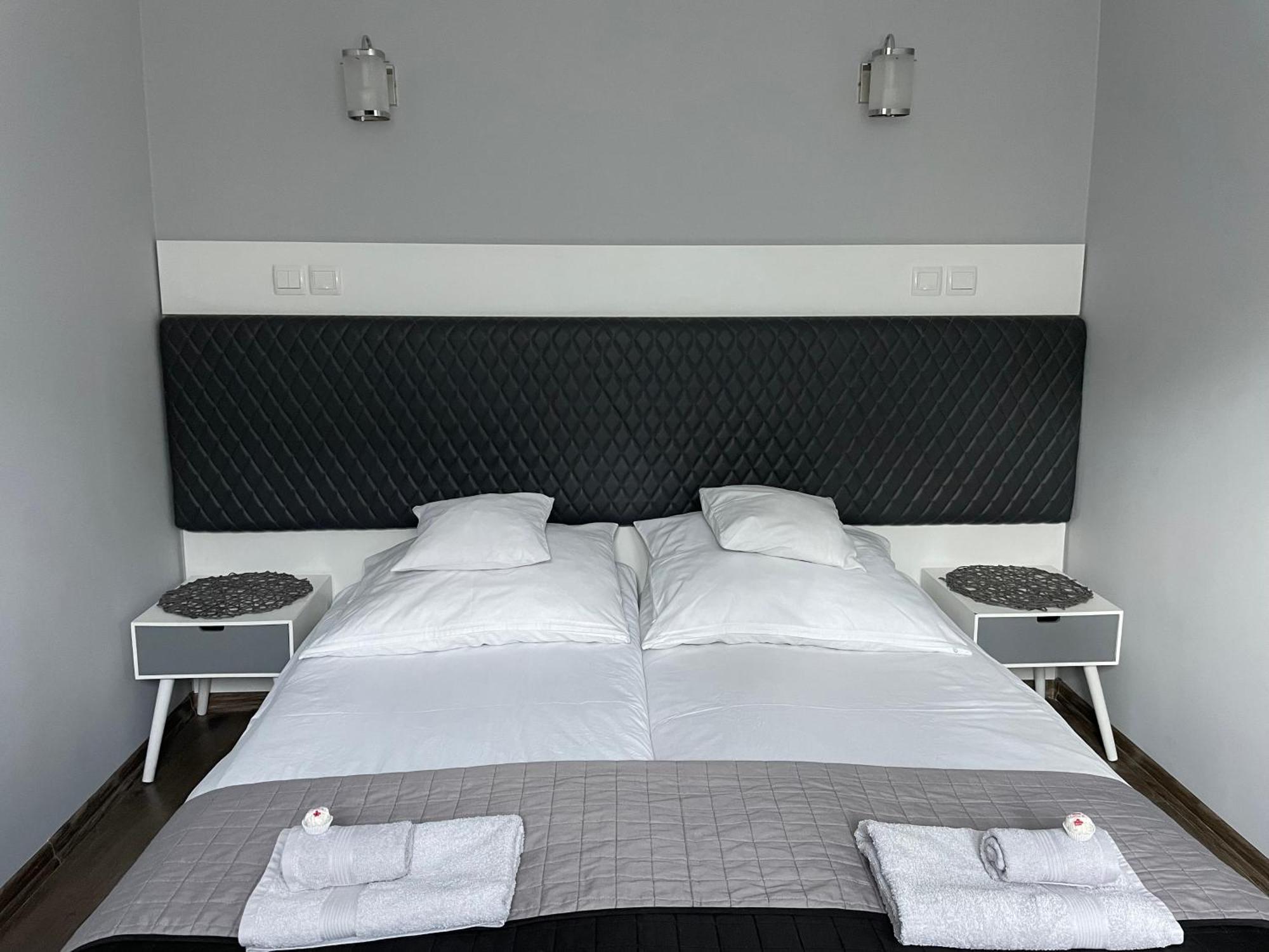 Apartament Lazur ピワ エクステリア 写真