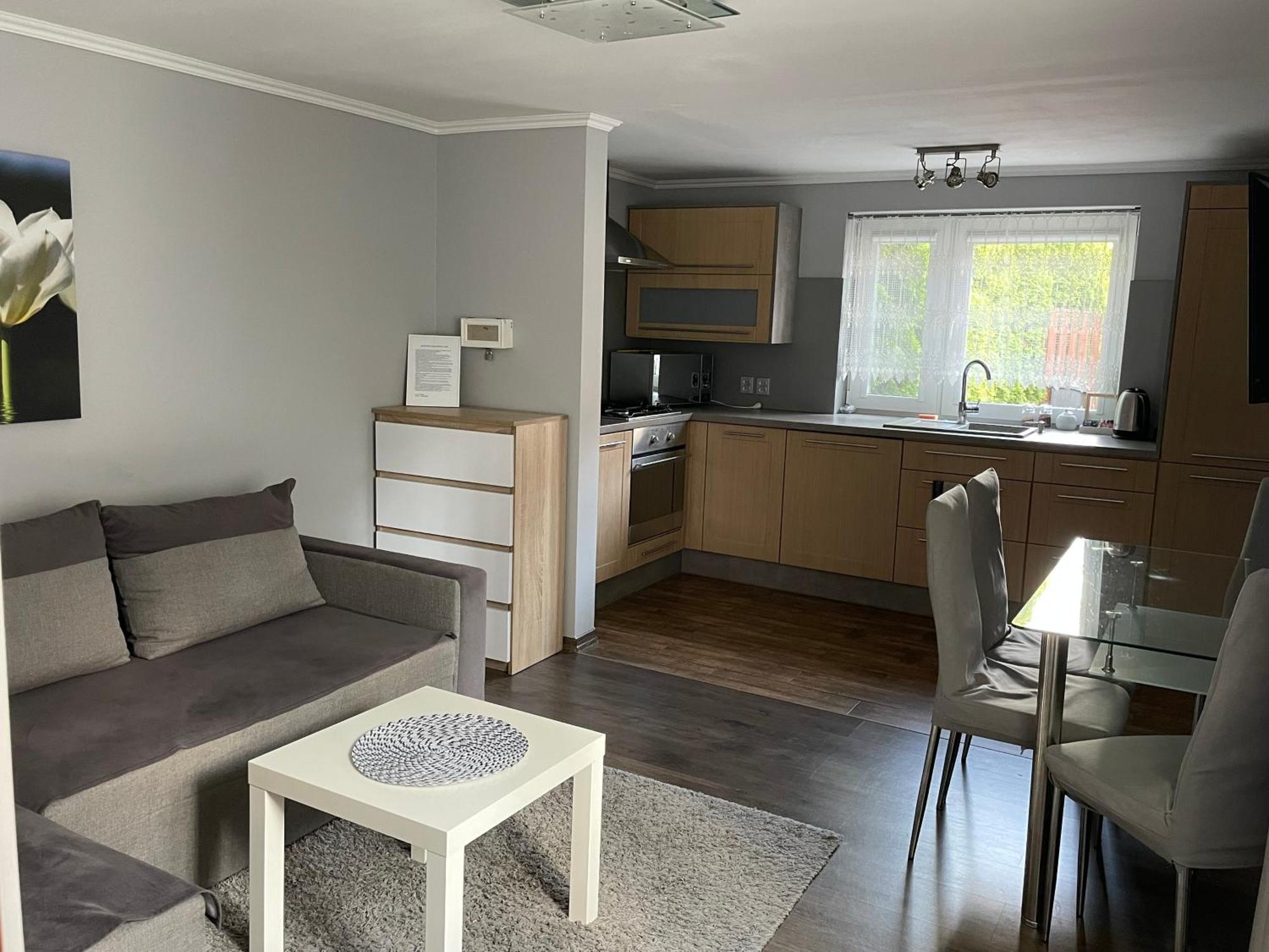 Apartament Lazur ピワ エクステリア 写真