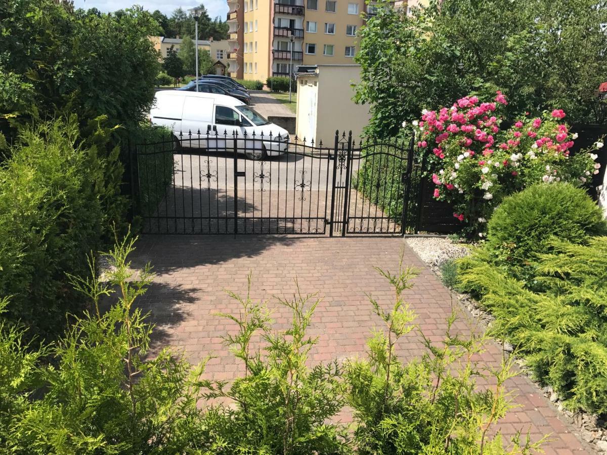 Apartament Lazur ピワ エクステリア 写真